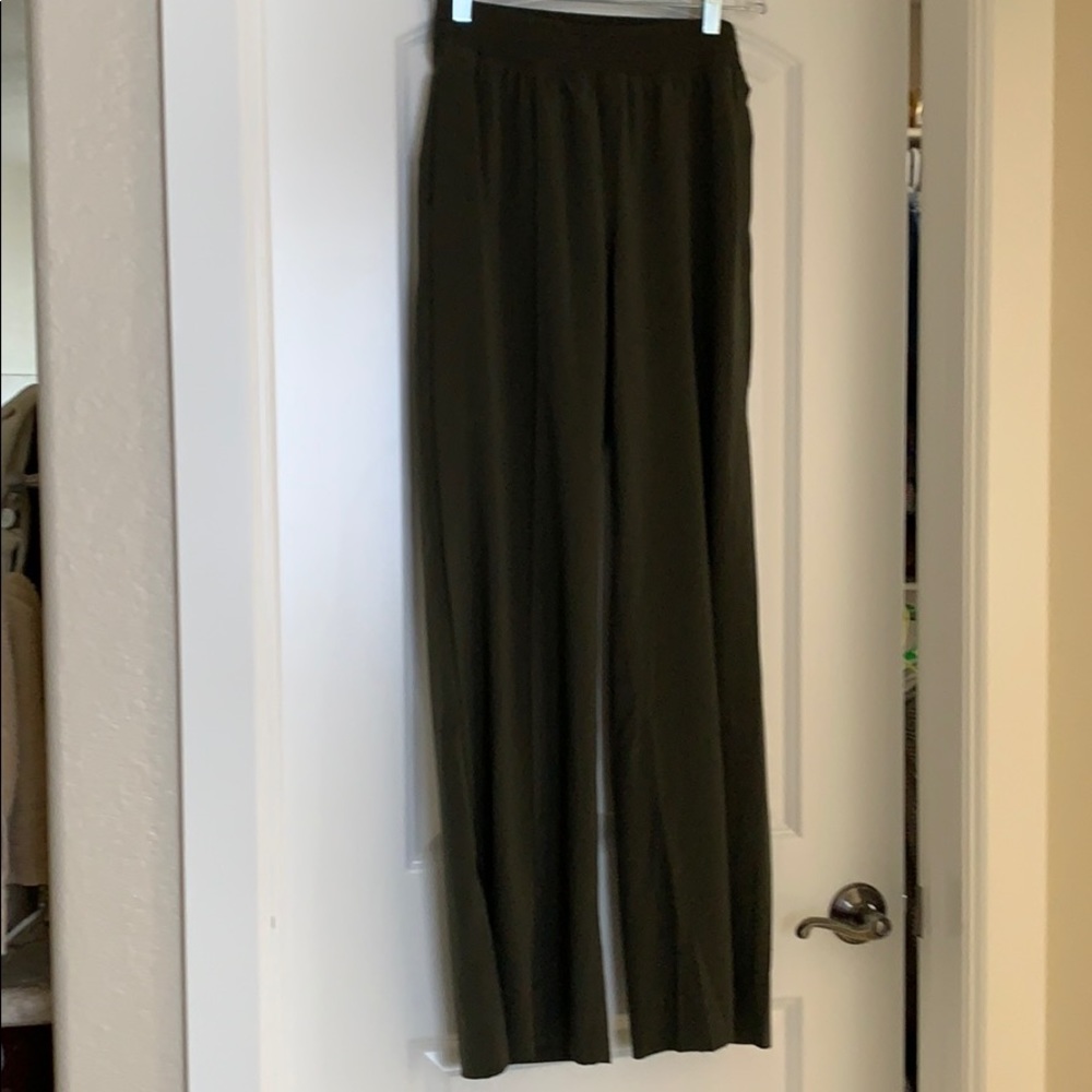 Lululemon Wanderer Wide Leg Pant